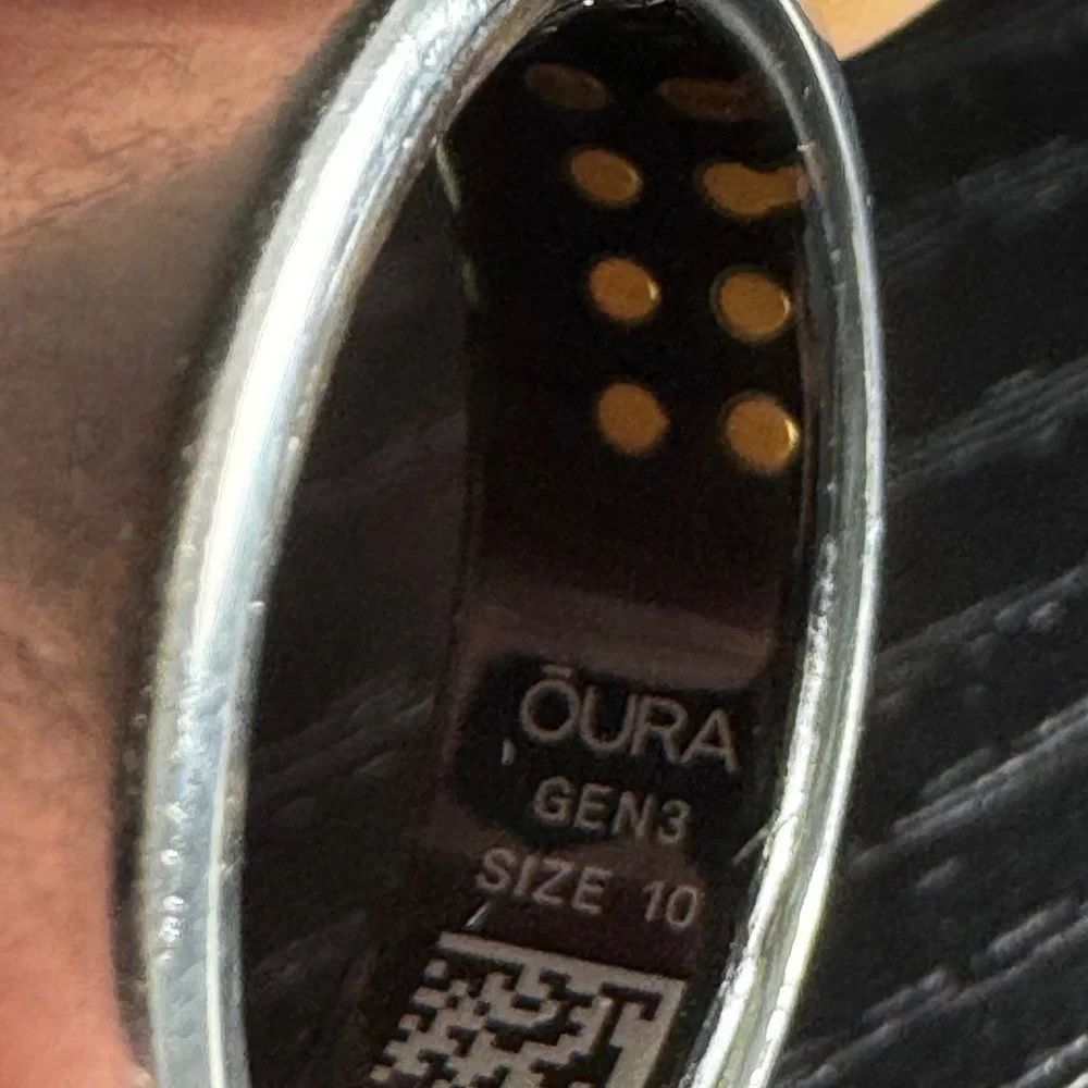 Oura Ring Gen 3 Horizon Silver Size 10 Activity Sleep Tracker Smart Charger